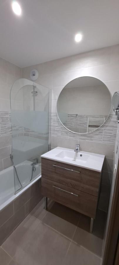Apartamento T2 Standing Confort Avec Balcon - Parking En Option Lyon